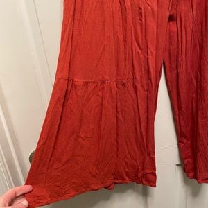 Wide leg pants